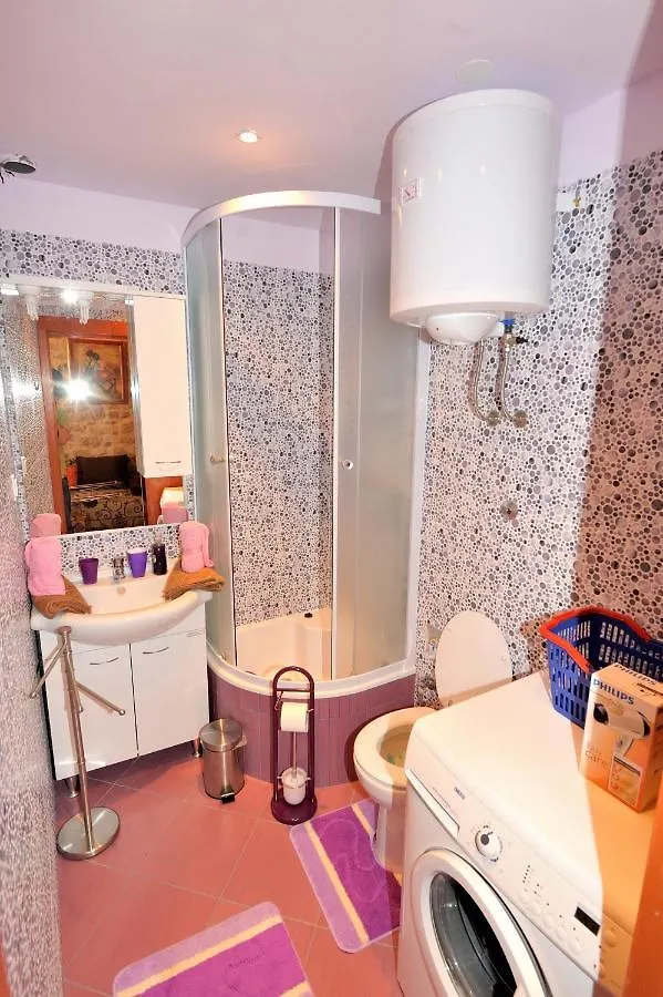 Charming Stone Apartment In The Heart Of Split 0*,