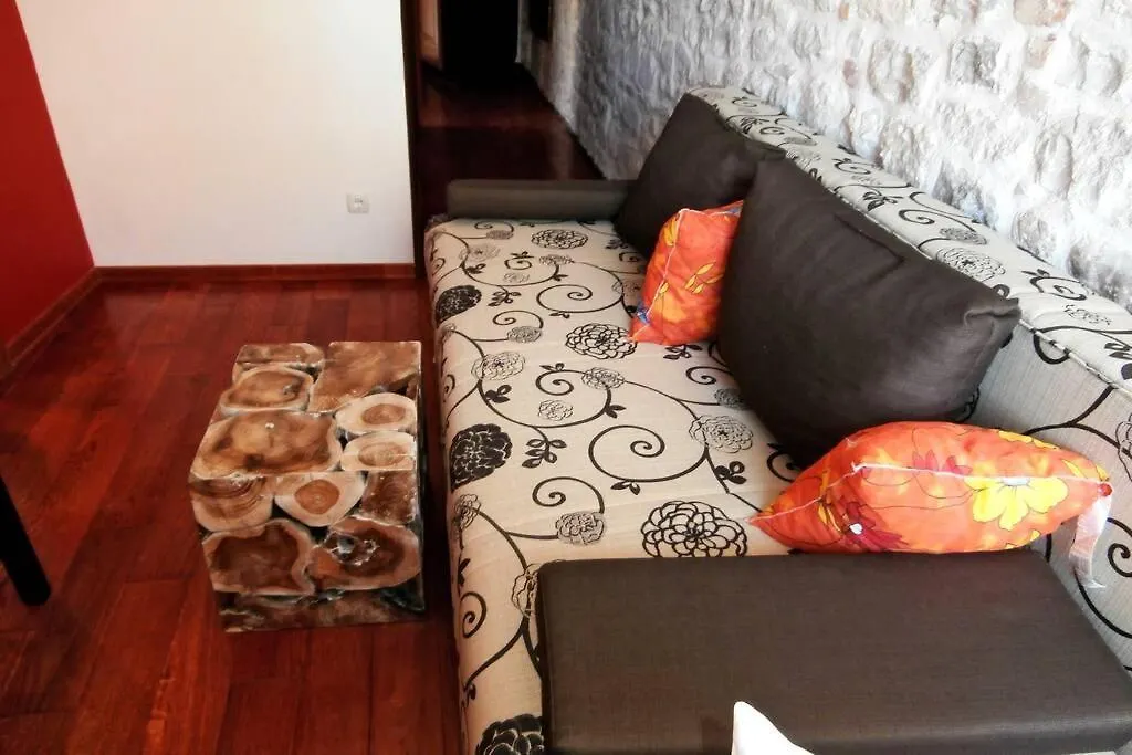 Charming Stone Apartment In The Heart Of Split