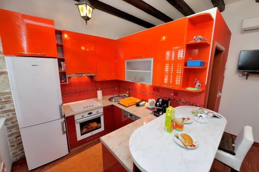 Charming Stone Apartment In The Heart Of Split